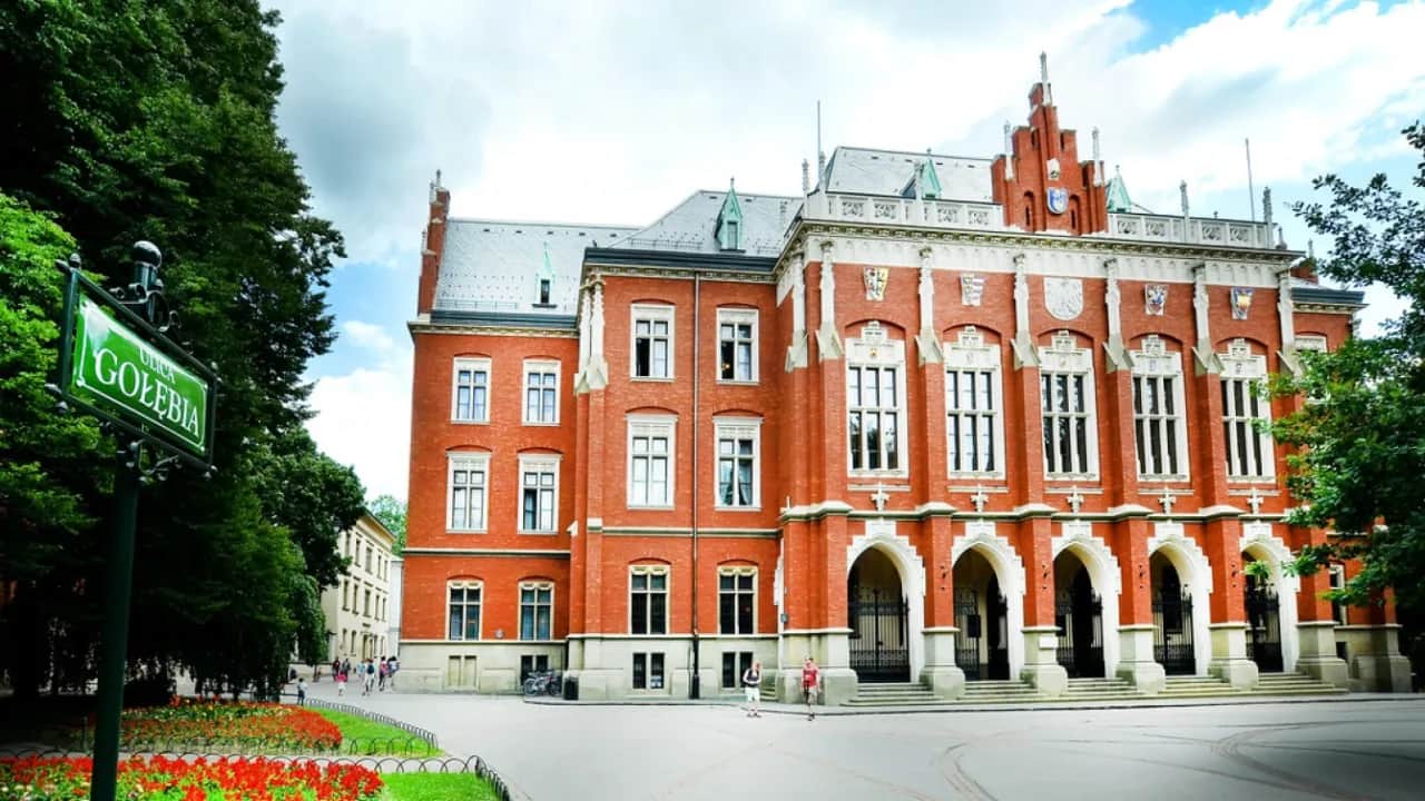 Uniwersytet Jagielloński w rankingu światowym: Zaskakujące zmiany i pozycja
